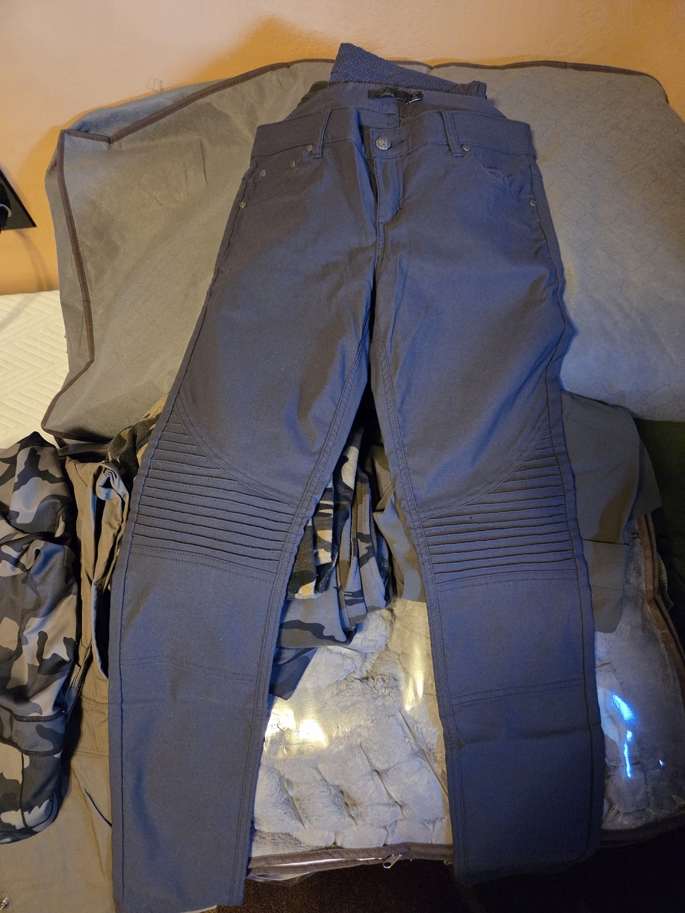 Prana Women's Skinny Moto-Style Pants - Charcoal